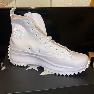 NEW WHITE RUN STAR HIKE HIGHTOP CONVERSE SNEAKERS